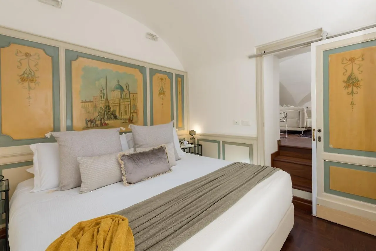 New! Amazing Piazza Navona View Apartment Rome