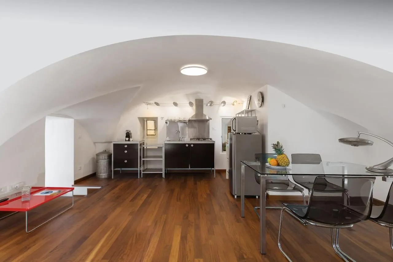 New! Amazing Piazza Navona View Apartment Rome Italy