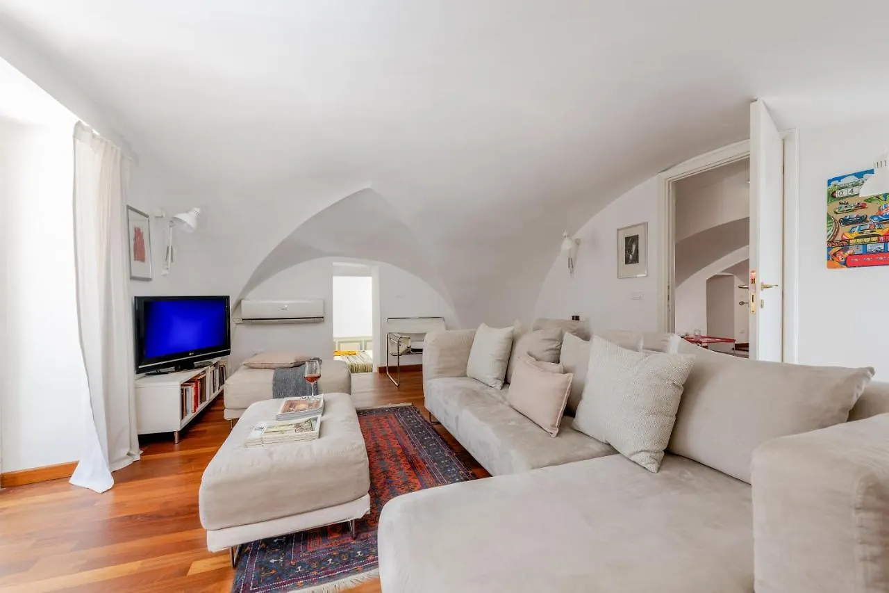 New! Amazing Piazza Navona View Apartment Rome 0*,